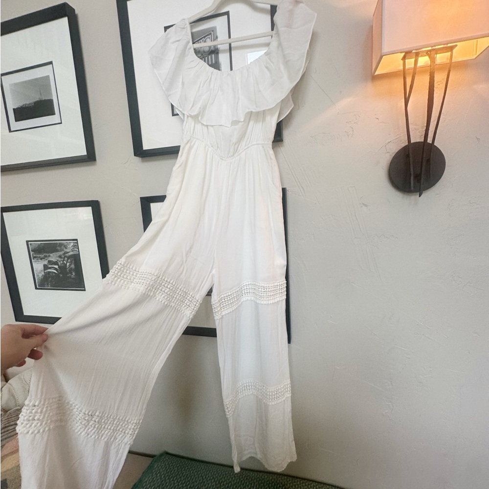 6 Shore Road White Ruffled Jumpsuit with flowy sleeves